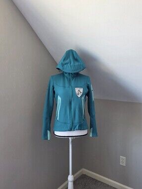 Arc'teryx | Jackets & Coats | Arcteryx Womens Atrel Hooded Shacket